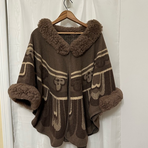 Boho Cape Coat Faux Fur - Vintage - Picture 5 of 13